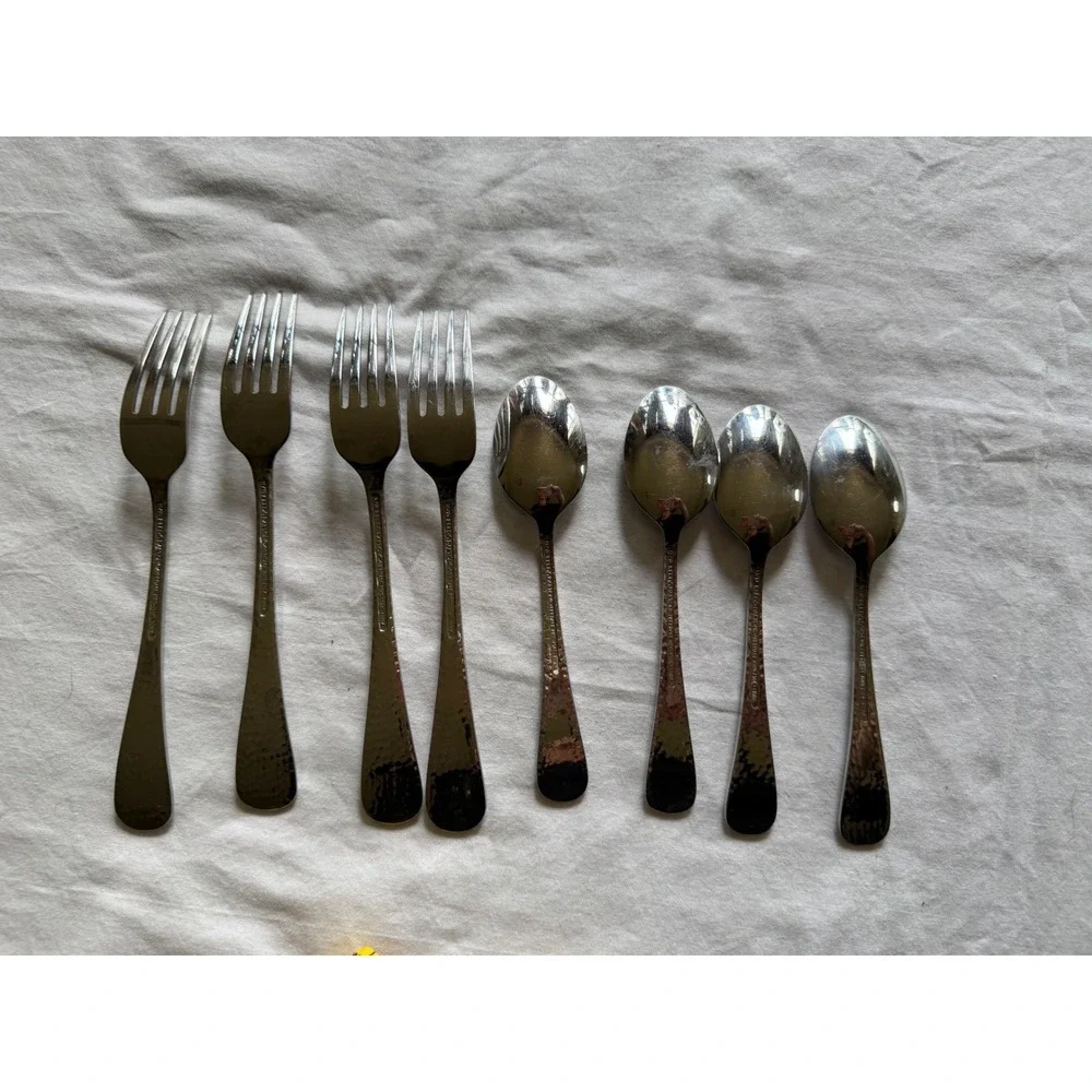 Reed & Barton Heritage Mint Hammered 18/10 Stainless Flatware 8pc Forks Spoons